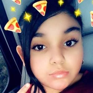 Meet your Posher, Lupita